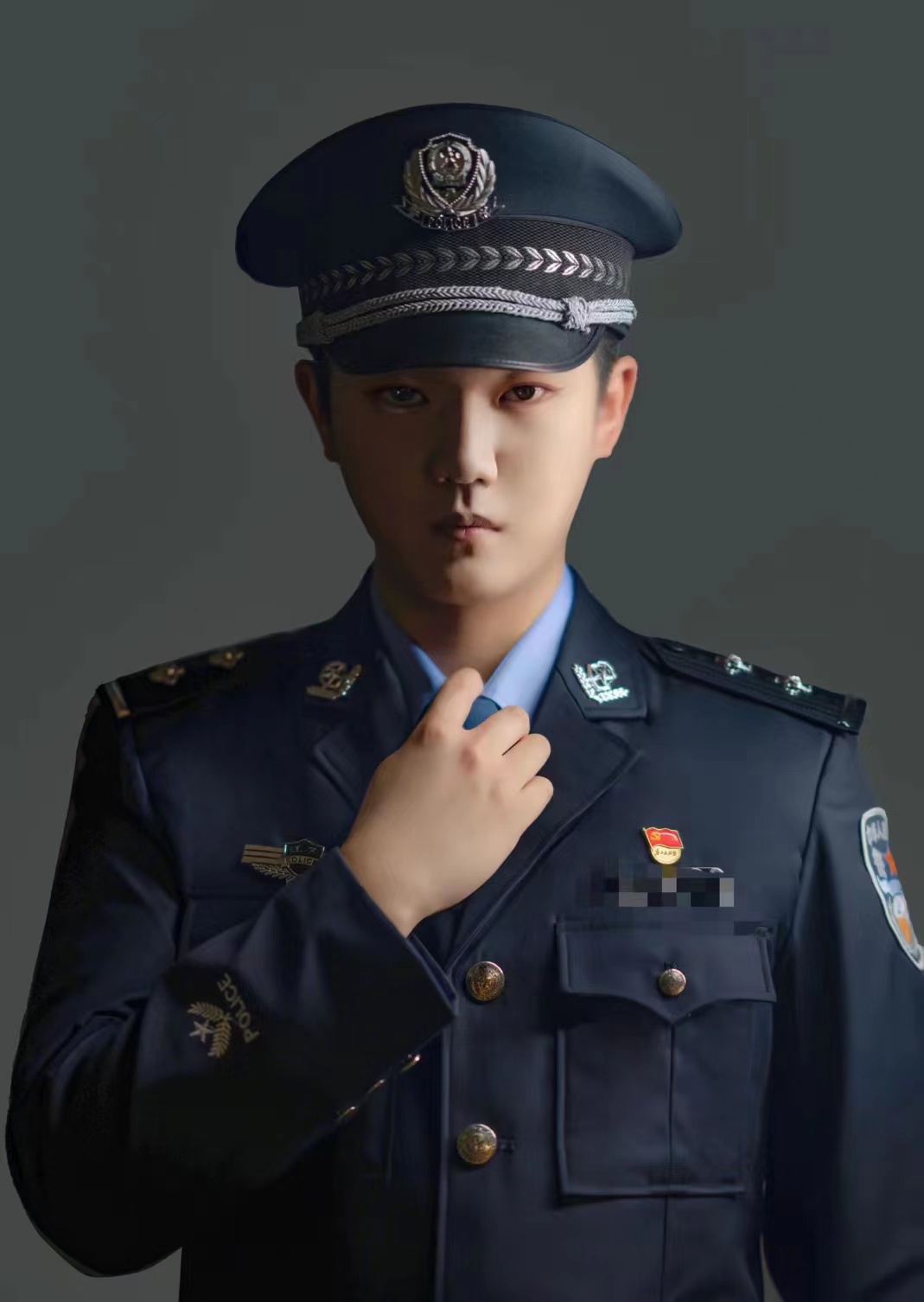 羅瓚.jpg