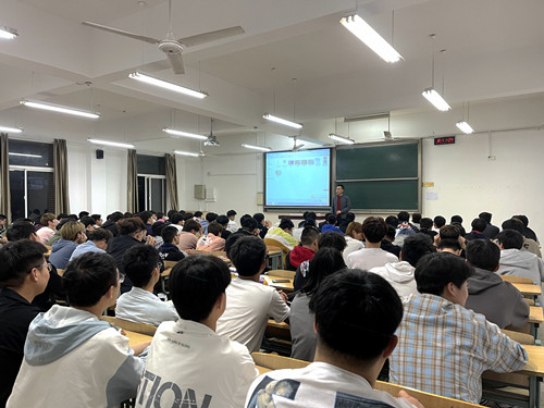 防範電信網絡詐騙專題講座_副本.jpg