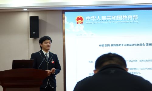 張訓政牛.JPG