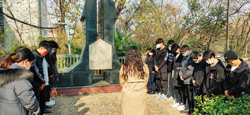 楊靖李2_副本.jpg