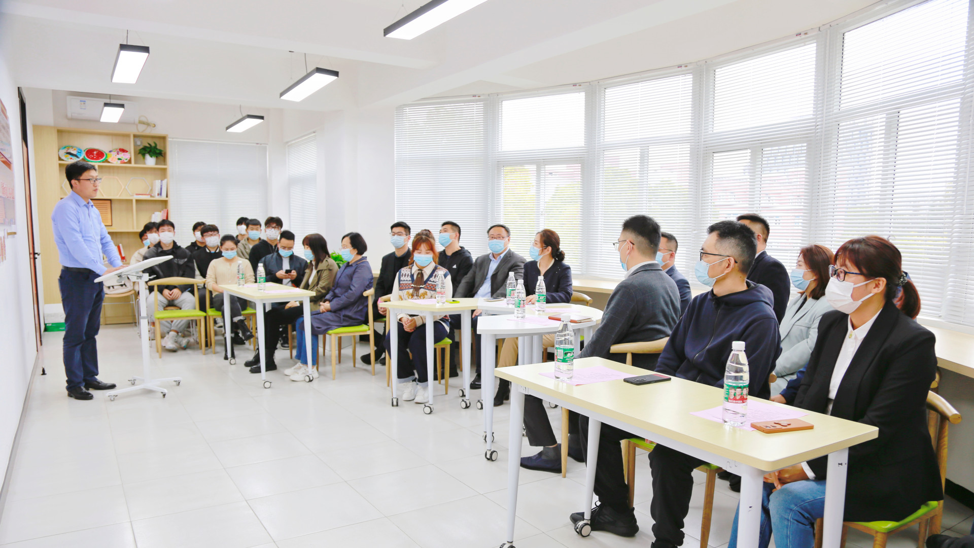 天辰娱乐“一站式”學生社區正式揭牌