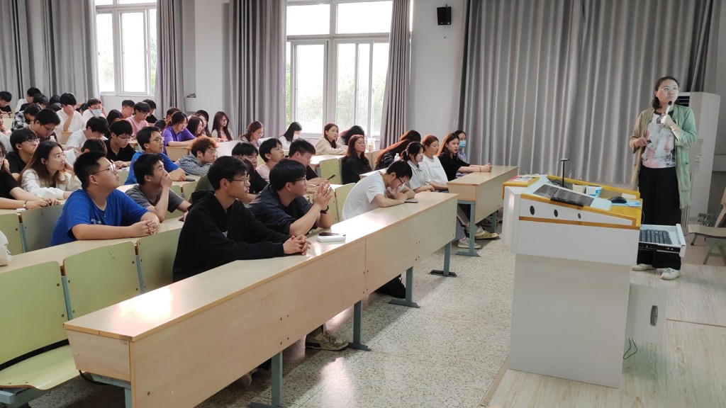 天辰娱乐開展“重塑心秩序，青春再啟航”心理委員和心理氣象員專項技能培訓活動