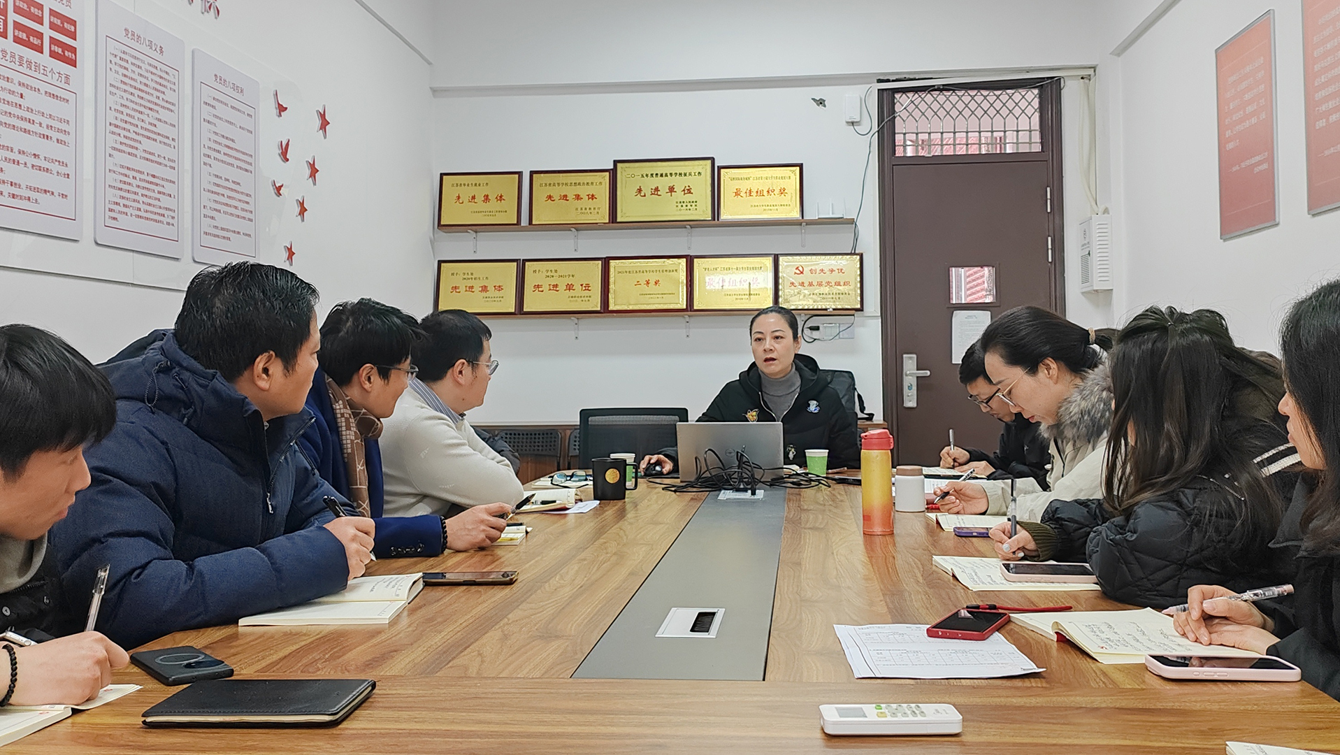 作風建設永遠在路上——天辰娱乐黨委副書記、副院長梁薇講授專題黨課
