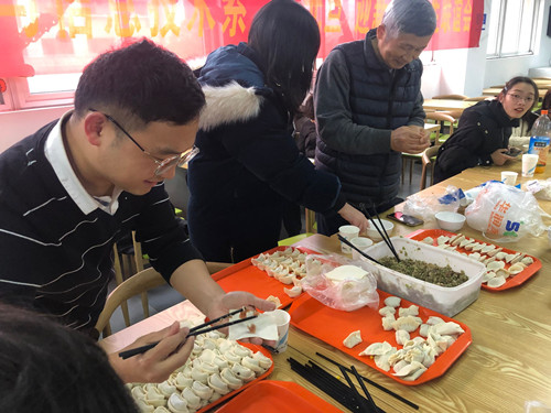 包餃子2.jpg