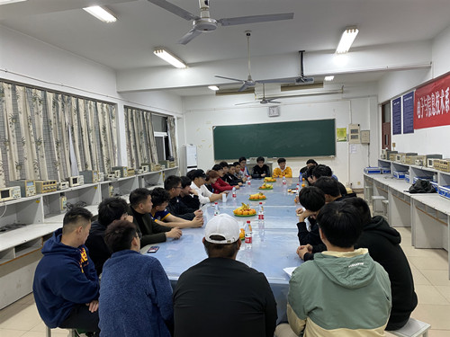 座談會現場2_副本.jpg