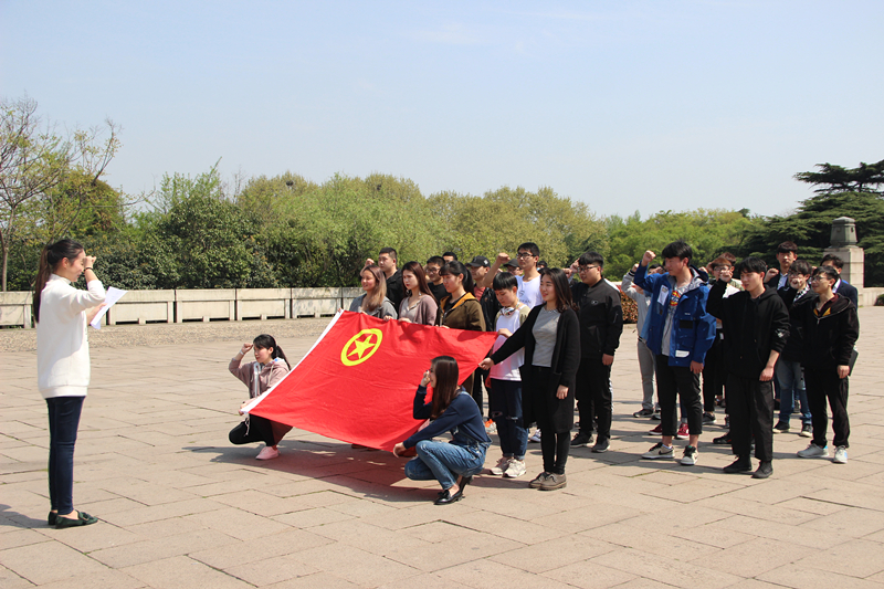 新團員入團宣誓.jpg